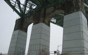 Plating the Champlain Bridge