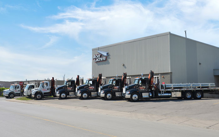 Flotte de camions Service de Livraison Acier Lachine Montreal Quebec