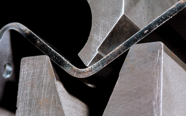 Metal bending services by Acier Lachine view 3
